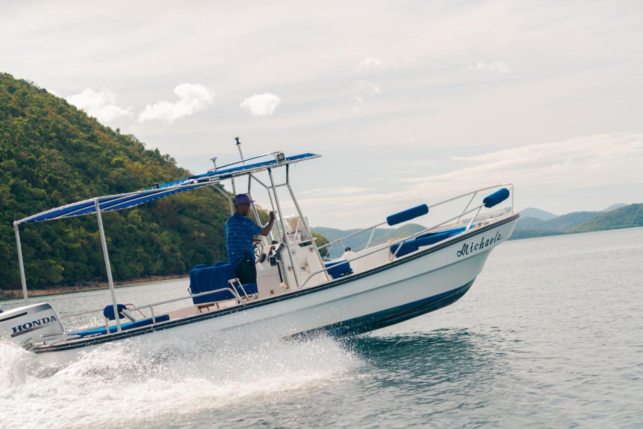 Marina del Sol Resort&Yacht Club Busuanga Buitenkant foto